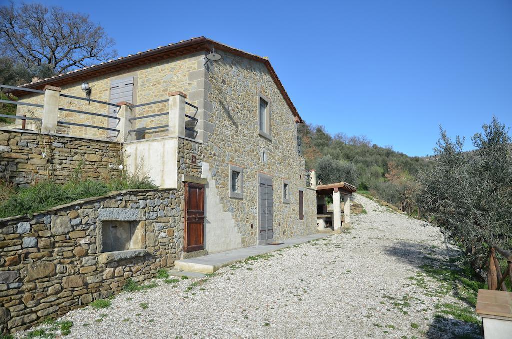 Fonte Comelia Cortona Esterno foto